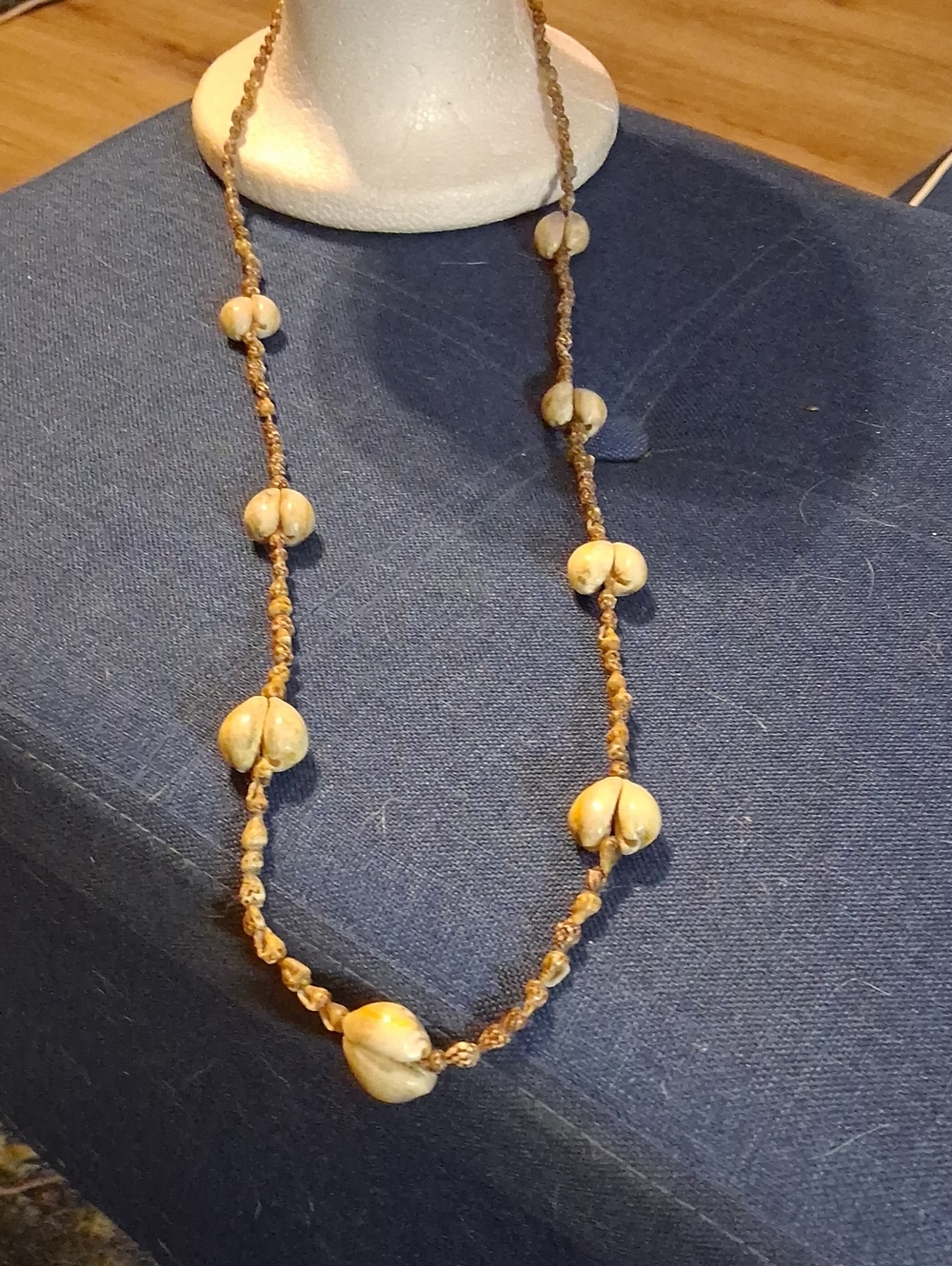 Handcrafted Shell Bead Necklace - Natural Cream